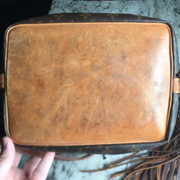 Louis Vuitton Fringe Bucket Bag - Picture 6 of 12